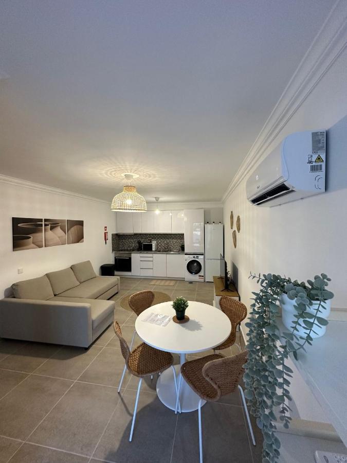The Seaside House - Pool - A/C Apartment Сагрес Екстериор снимка